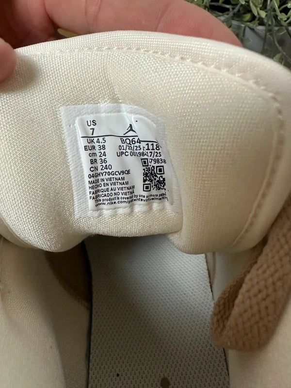 Nike Jordan 1 Mid damskie WMNS Pale ivory