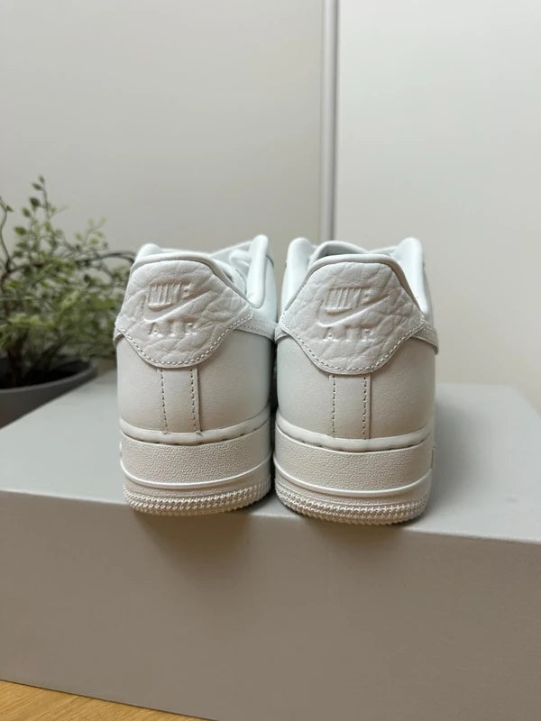 Nike Air Force 1 ’07 Low Summit White