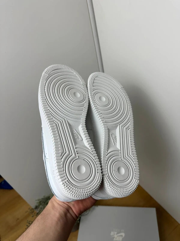 Nike Air Force 1 ’07 Low Summit White