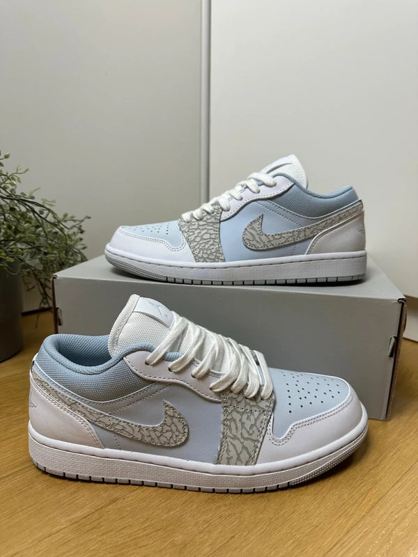 Air Jordan 1 Low SE Blue Tint/Sail‑White‑Grey Fog