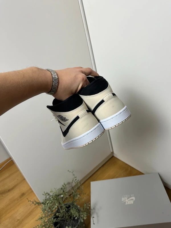 Damskie Air Jordan 1 Mid Guava Ice/Black/Sail Oryginał