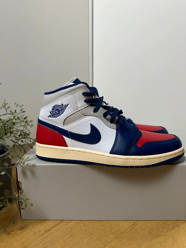 Air Jordan 1 Mid Deep Royal Blue/White